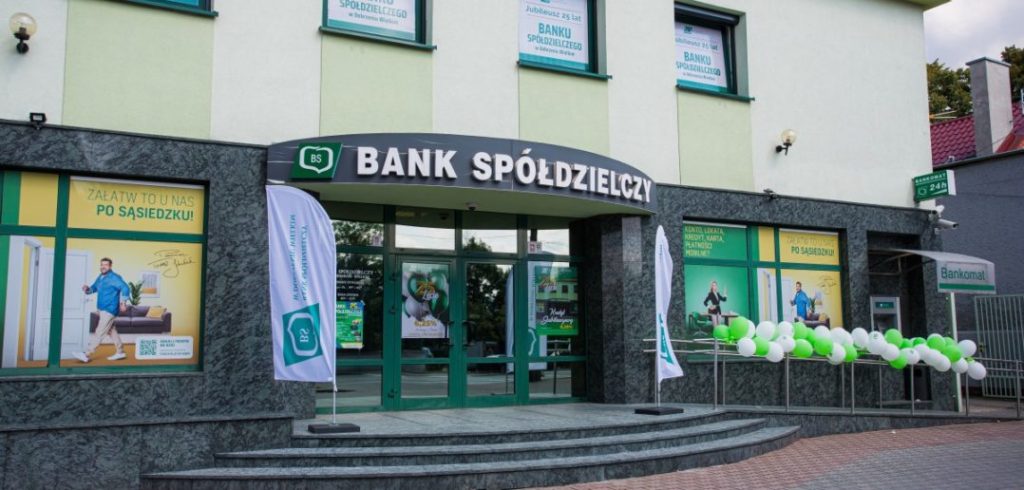 Budynek Centrali Banku w Dobrzeniu Wielkim